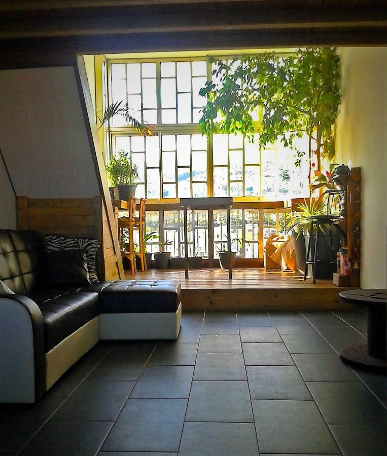 דירות סיינט דניס Loft Mezzanine Verriere Avec Vue מראה חיצוני תמונה